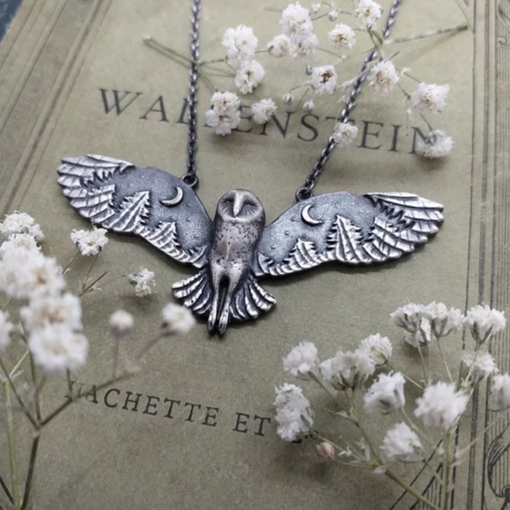 Owl Eyes Silver Stary Night Pendant Necklace